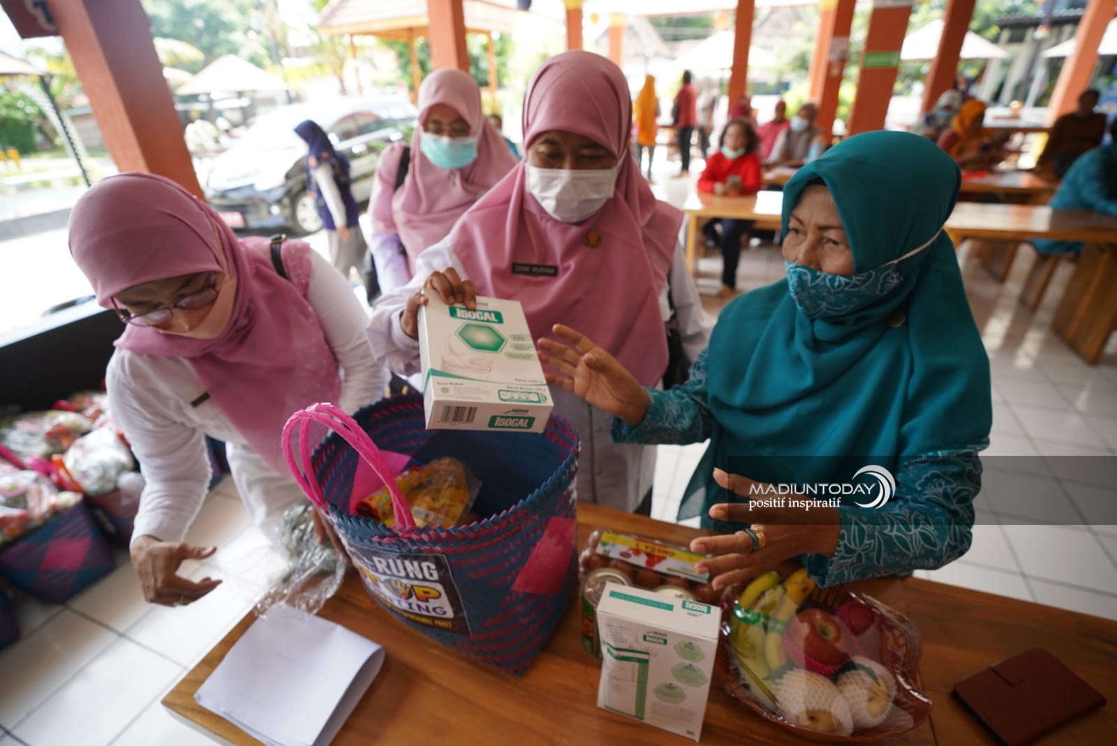 Foto utama berita: Agar Gizi Seimbang, Warung Stop Stunting Rutin Digelar