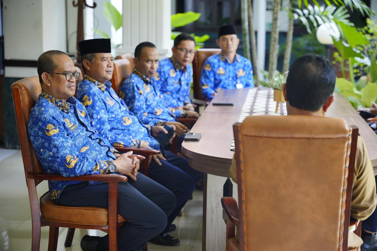 Foto 3 dari 6: Bakal Gelar Sidang Terpadu, Pengadilan Agama Kota Madiun Gelar Audiensi Bersama Wali Kota