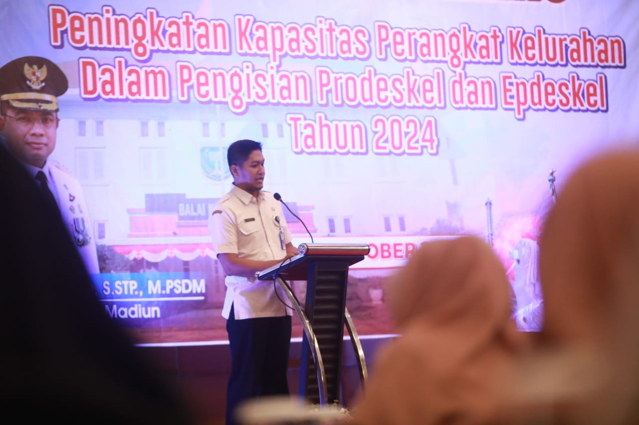 Foto 3 dari 11: Tingkatkan Kapasitas Perangkat Kelurahan dalam Pengisian Prodeskel dan Epdeskel, Pemkot Gelar Bimtek