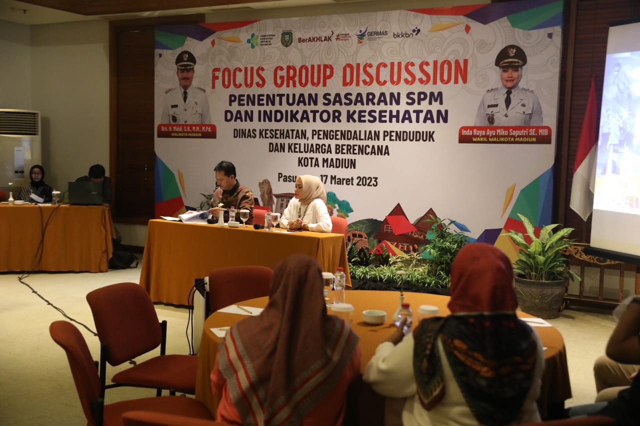 Foto 3 dari 10: Tentukan Sasaran SPM dan Indikator Kesehatan, Wali Kota Pimpin FGD Bersama OPD Terkait