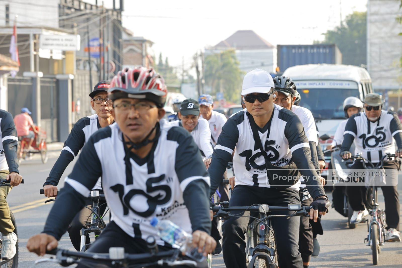 Foto 8 dari 10: Gowes Pagi, Wali Kota Sidak Sejumlah Pembangunan