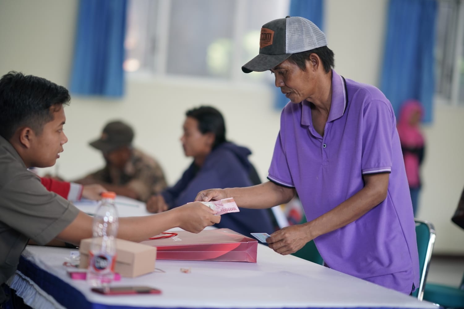 Foto 6 dari 9: Berlangsung Tiga Hari, BLTD Tahap 2 Disalurkan ke 2.800 KPM