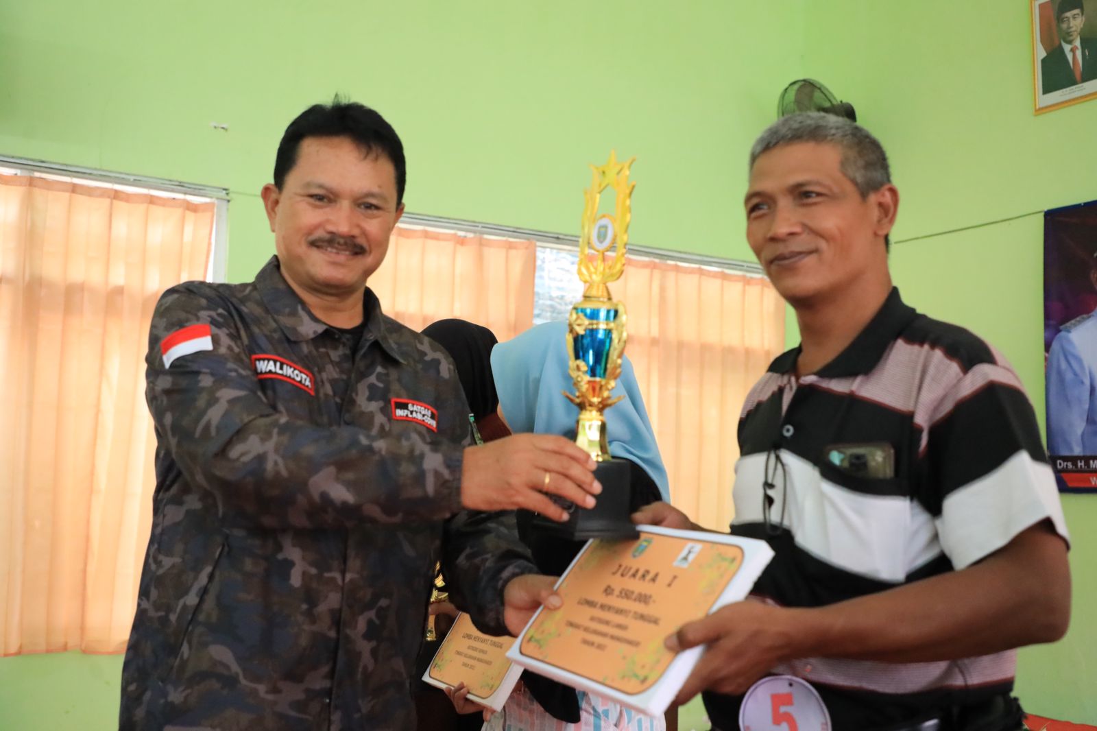 Foto 2 dari 9: Ajang Pencarian Bakat Kelurahan Manguharjo, Wali Kota: Suara, Penampilan, dan Attitude Harus Baik