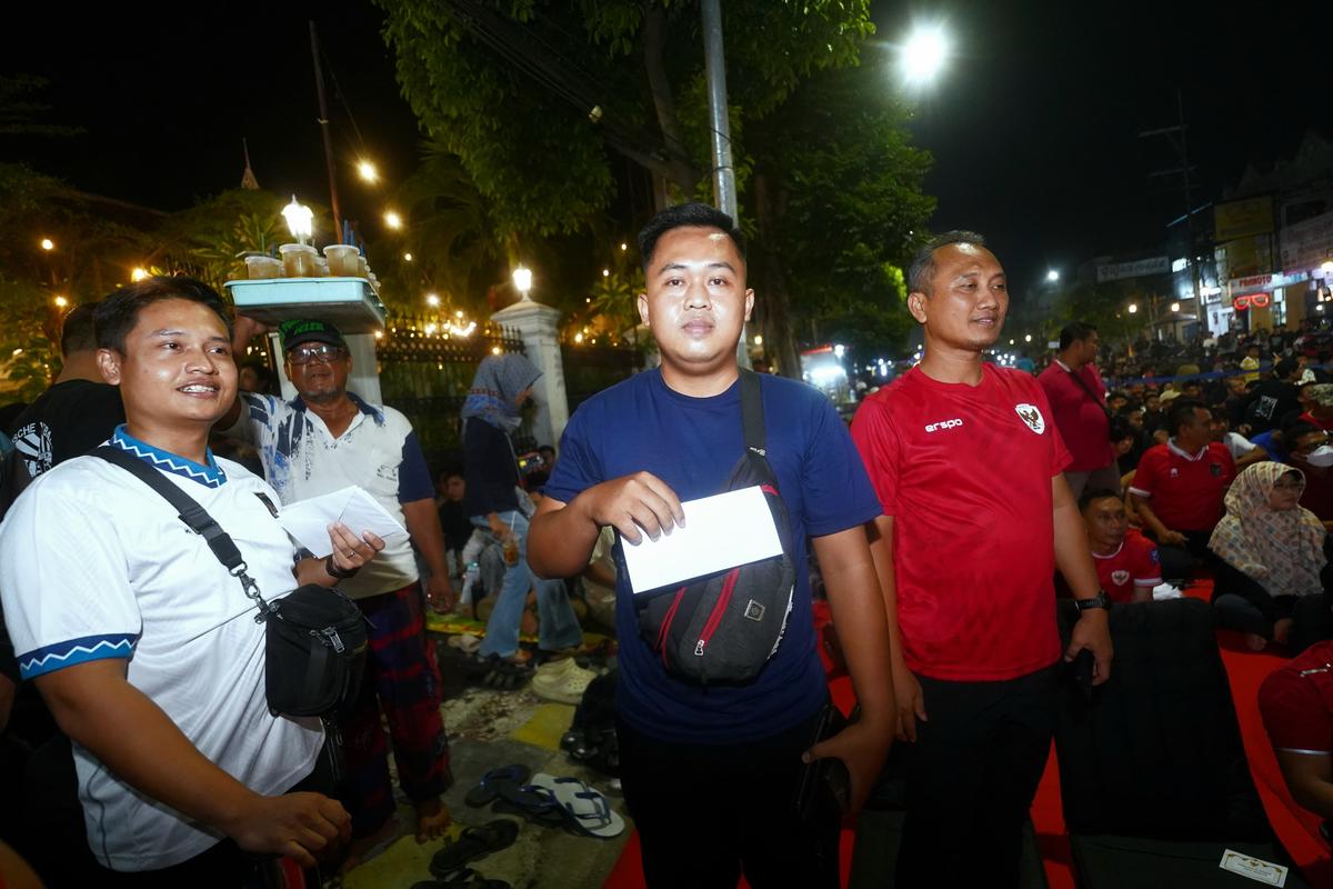 Foto 9 dari 9: Lagi, Pemkot Gelar Nobar Berhadiah, Pj Wali Kota: Ini Wujud Nasionalisme Kita Semua