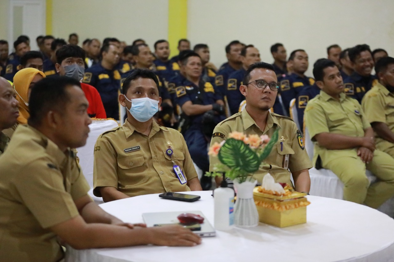 Foto 3 dari 8: Gelar Pembinaan Bagi Tenaga Upahan Dinas Perdagangan, Wali Kota Harap Optimal dalam Bekerja
