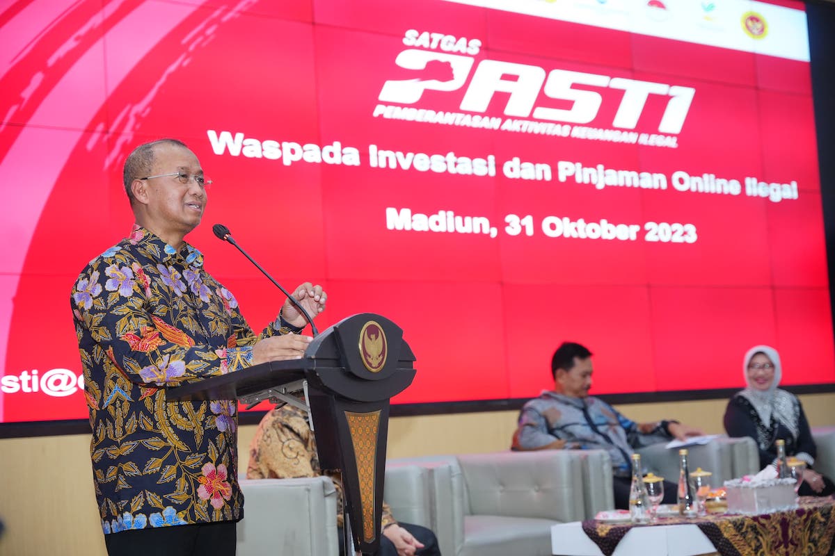 Foto 2 dari 7: Agar Tak Gampang Terjerat Pinjaman Ilegal, Pemkot Gandeng OJK Beri Literasi Keuangan Kepada Pelaku Usaha