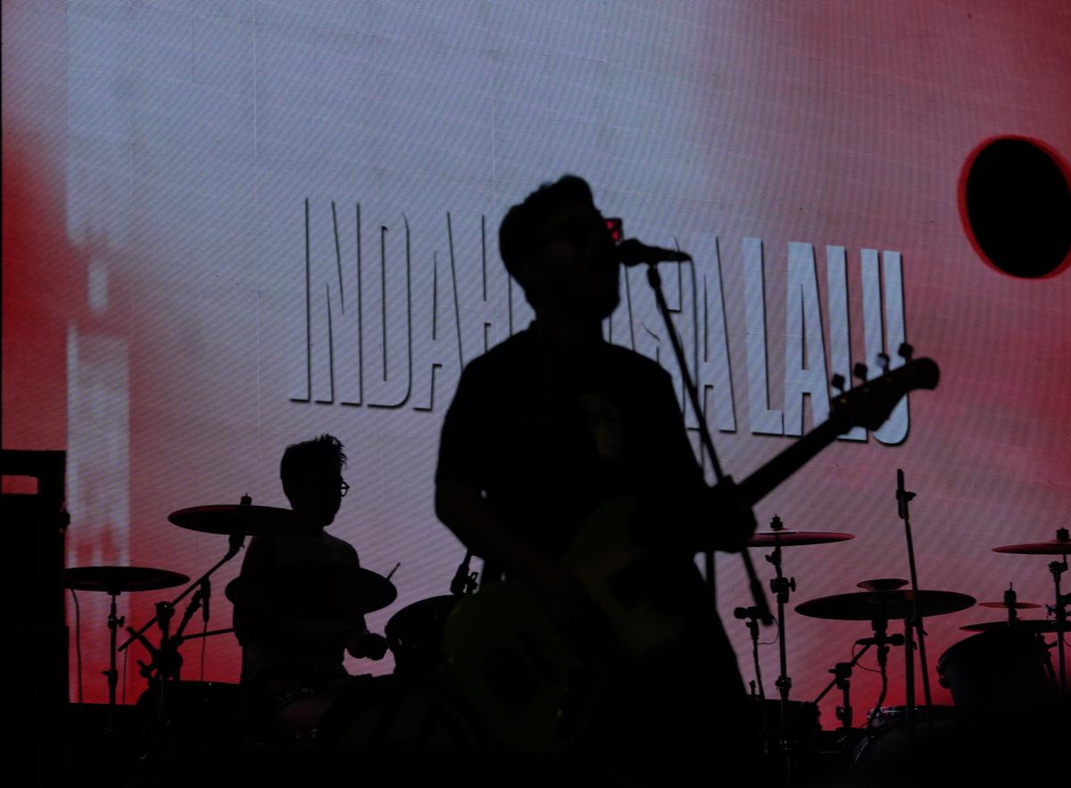 Foto 13 dari 19: Road To Rockamination 3, Musik Cadas Menggema di Pusat Kota