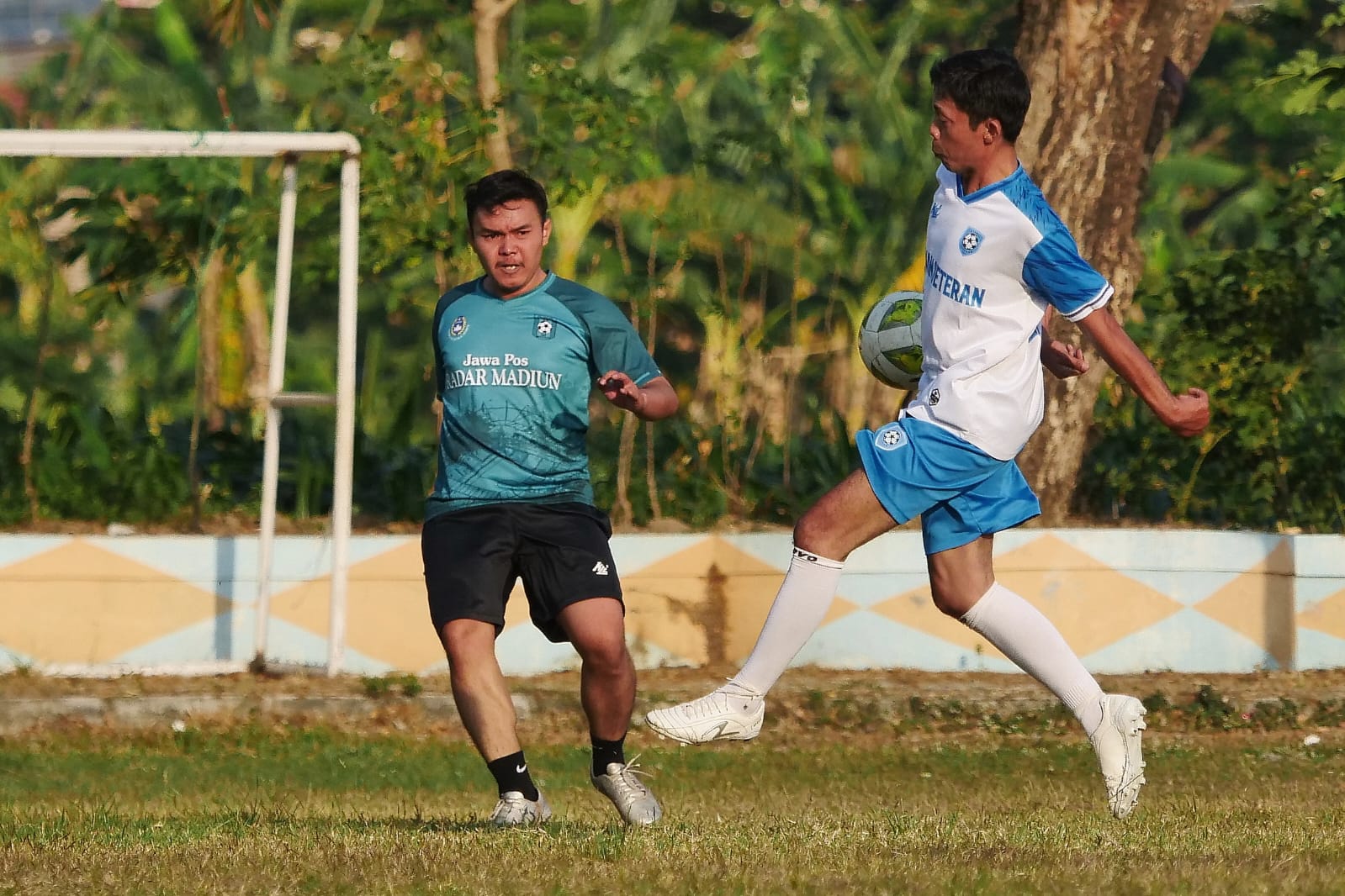 Foto 9 dari 9: Laga Final Turnamen Sepak Bola Piala DPRD Kota Madiun Besok Sore, Armaya: Dijamin Seru Sejak Menit Awal