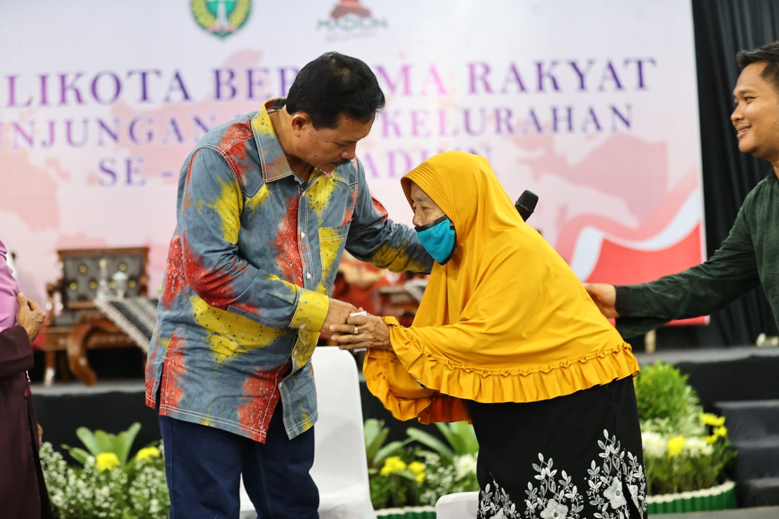 Usai Diresmikan, Wali Kota Dr. Maidi Langsung Gelar WBR di Pondok Lansia