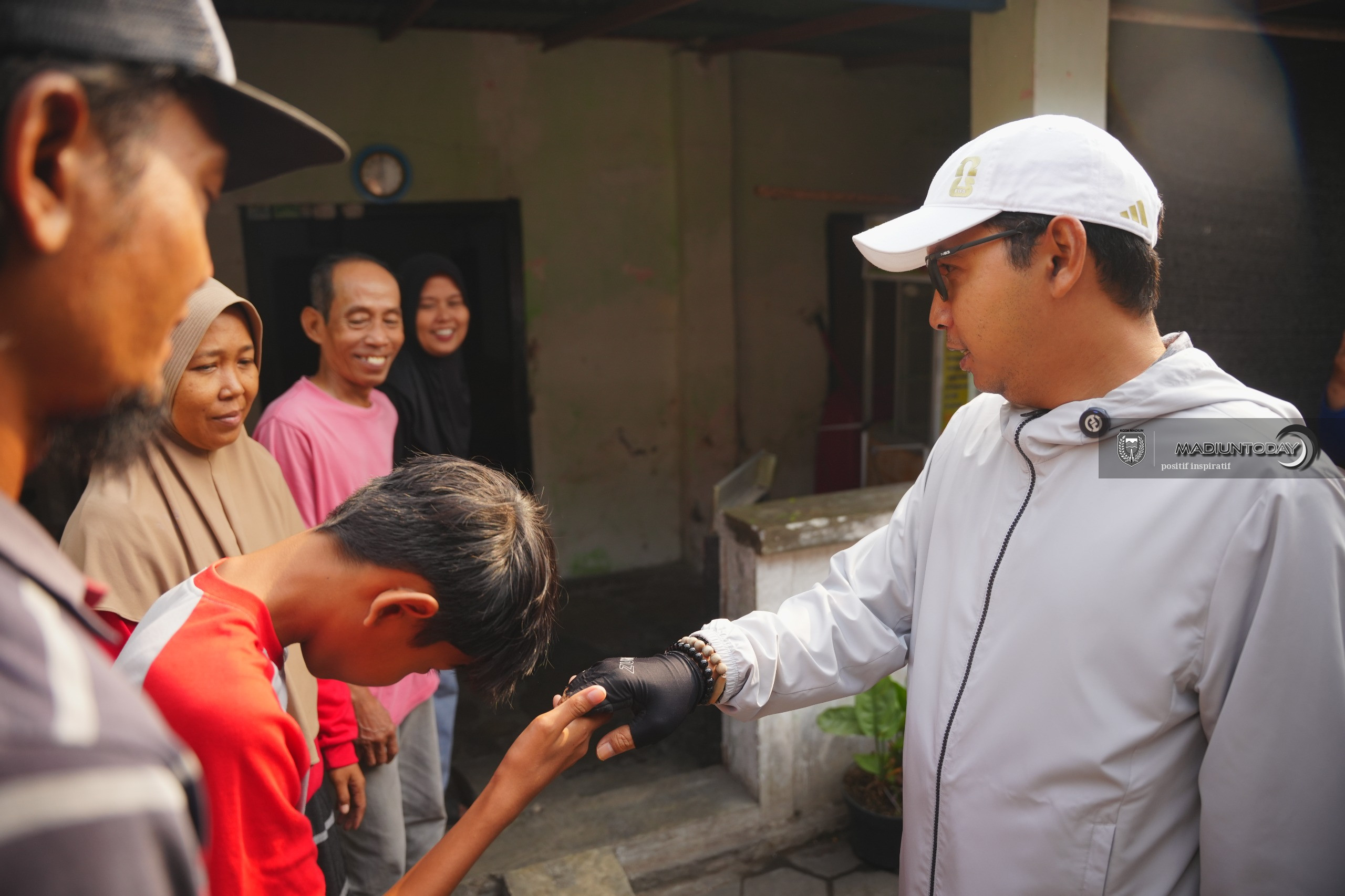 Foto 5 dari 20: Plt Wali Kota Madiun Turun ke Klegen, 8 Titik Bermasalah Langsung Ditindaklanjuti