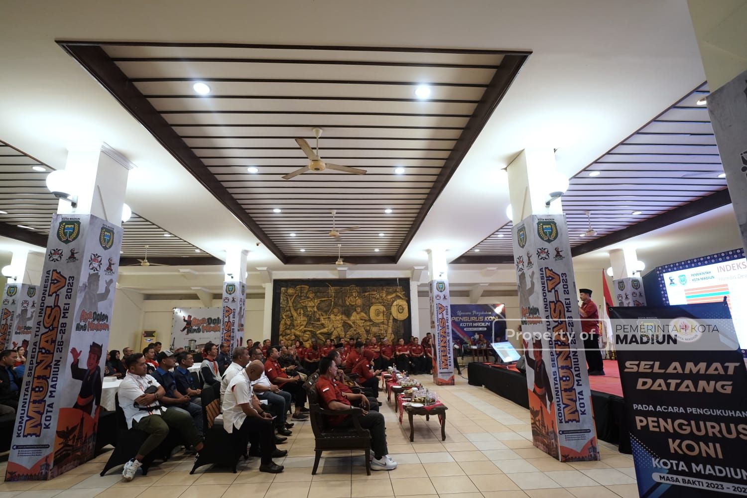 Foto 8 dari 9: Hadiri Pengukuhan Pengurus KONI, Wali Kota: Prestasi Olahraga Tidak Bisa Didadak