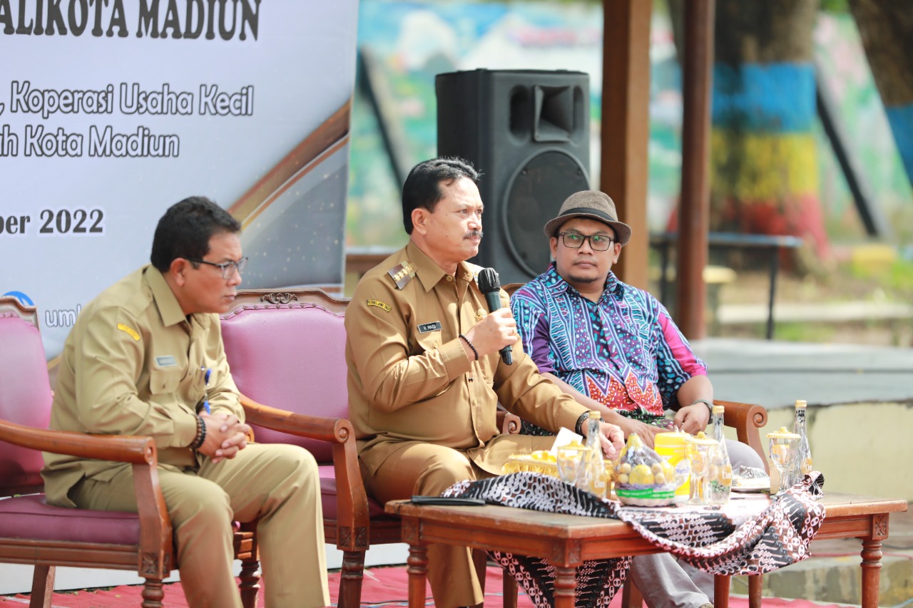 Foto 8 dari 9: Beri Pembinaan UMKM Kuliner, Wali Kota Pesan Tingkatkan Kualitas