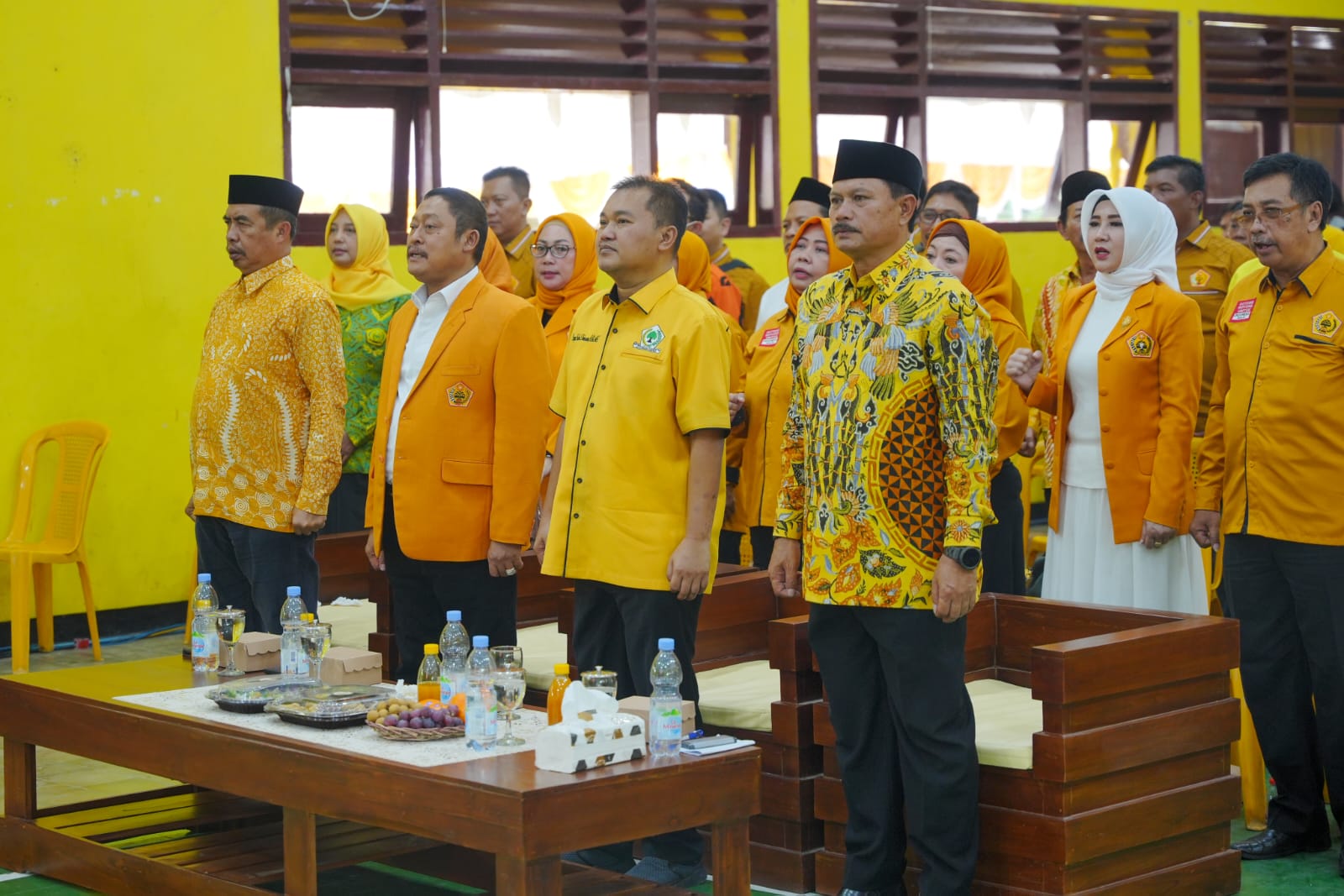 Foto 4 dari 8: Hadiri Pelantikan MKGR, Wali Kota Ajak Tingkatkan Kemajuan Kota