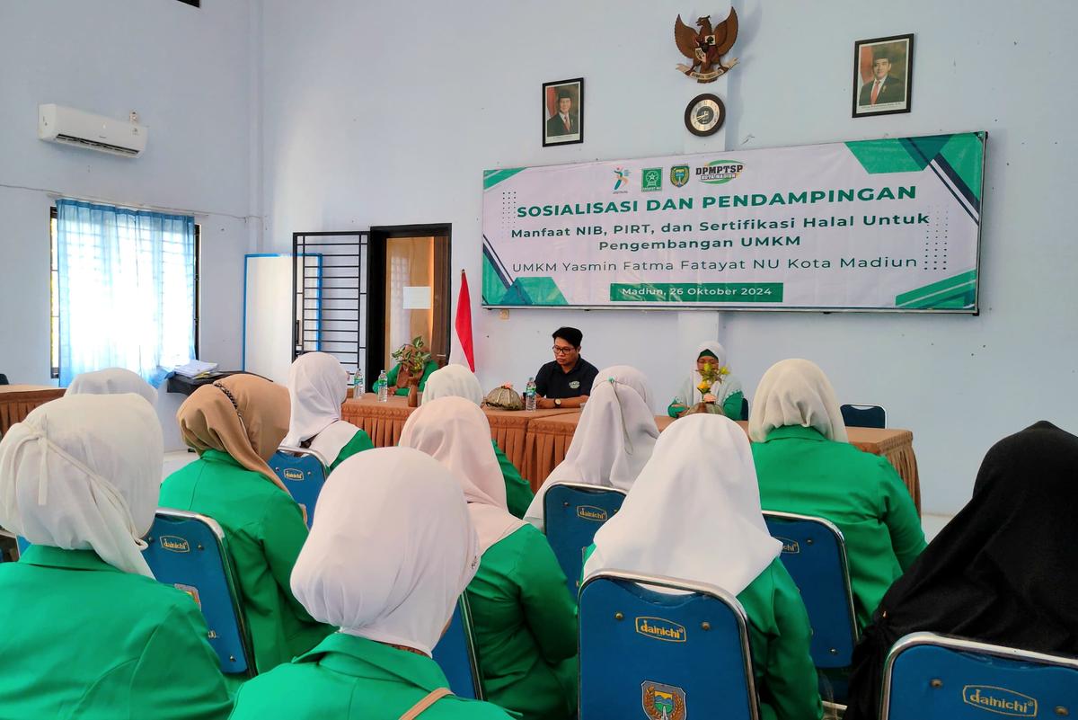Foto 9 dari 9: Fasilitasi Perizinan Berusaha DPMPTSP Sambangi Paguyuban UMKM