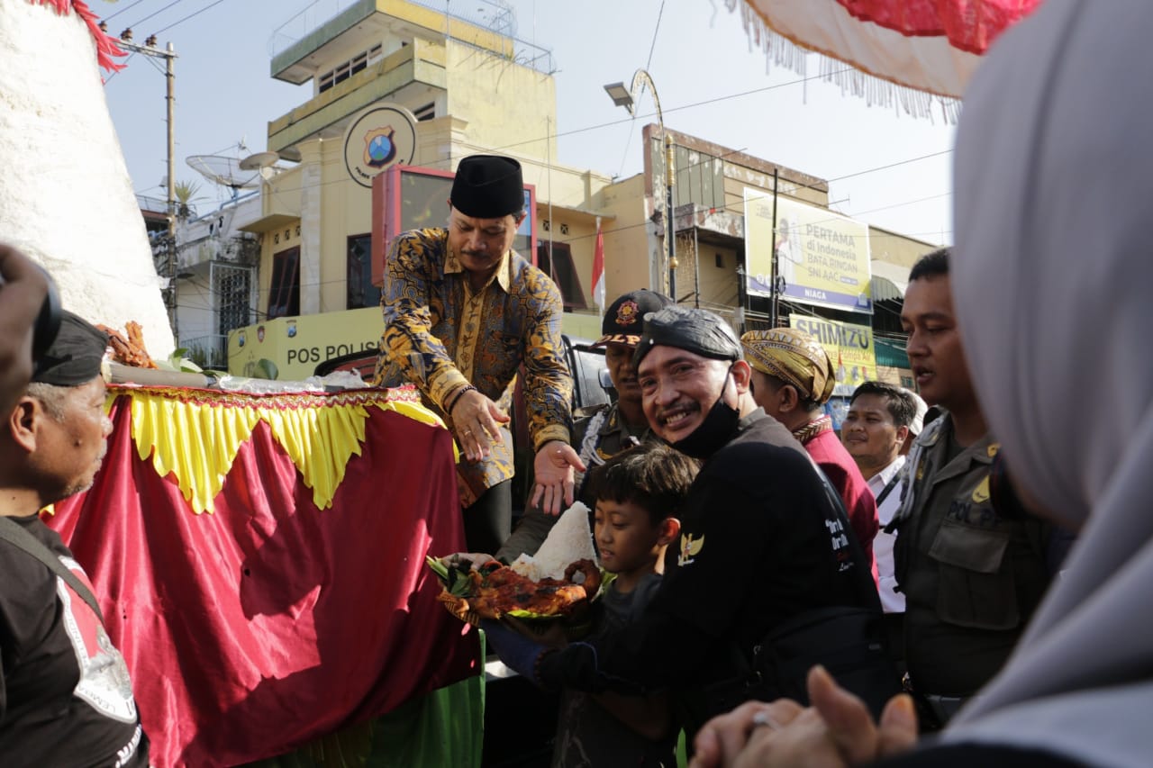 Foto 9 dari 14: Wilujeng Bumi Madhioen Jadi Cara Nguri-Uri Budaya
