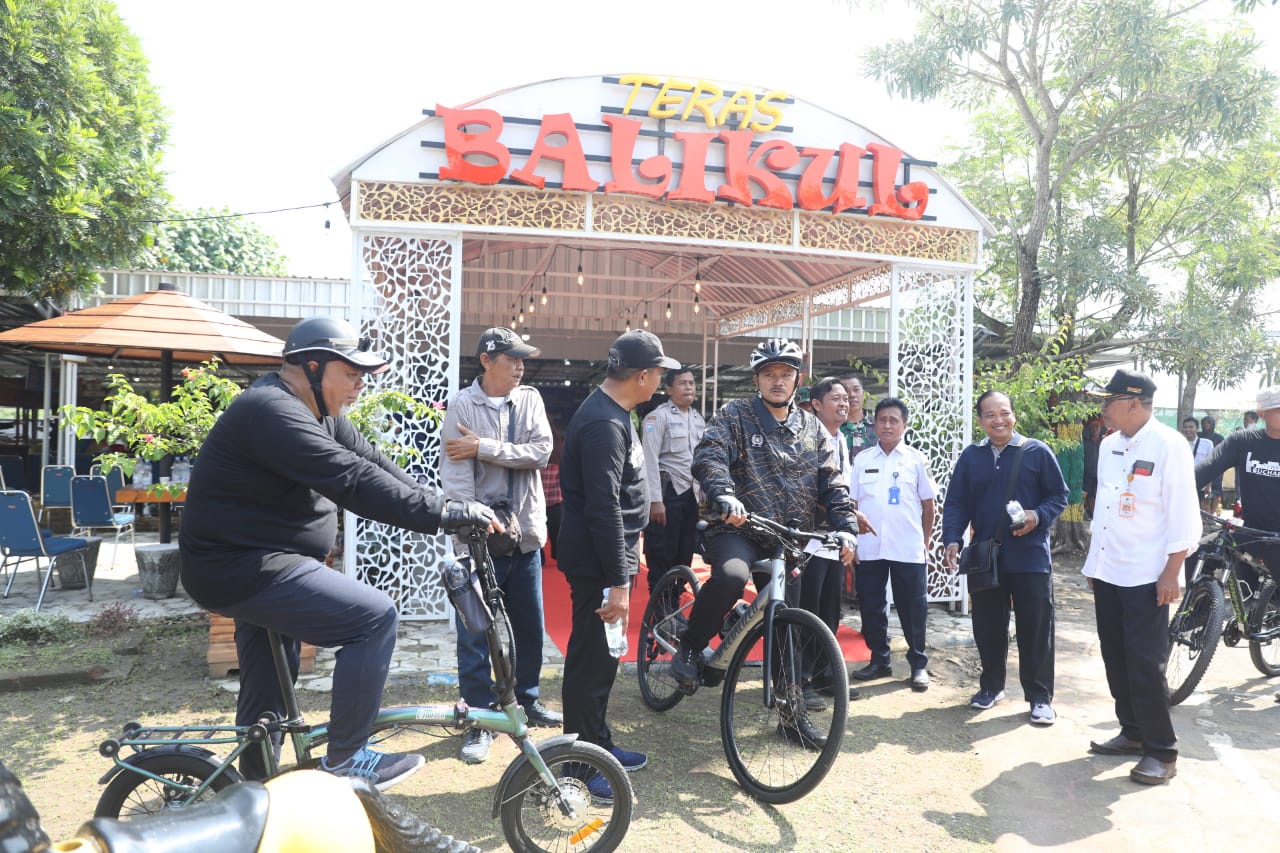 Foto 10 dari 11: Gowes 3 Kelurahan, Wali Kota Ajak Perempuan Berdaya Agar Lebih Sejahtera