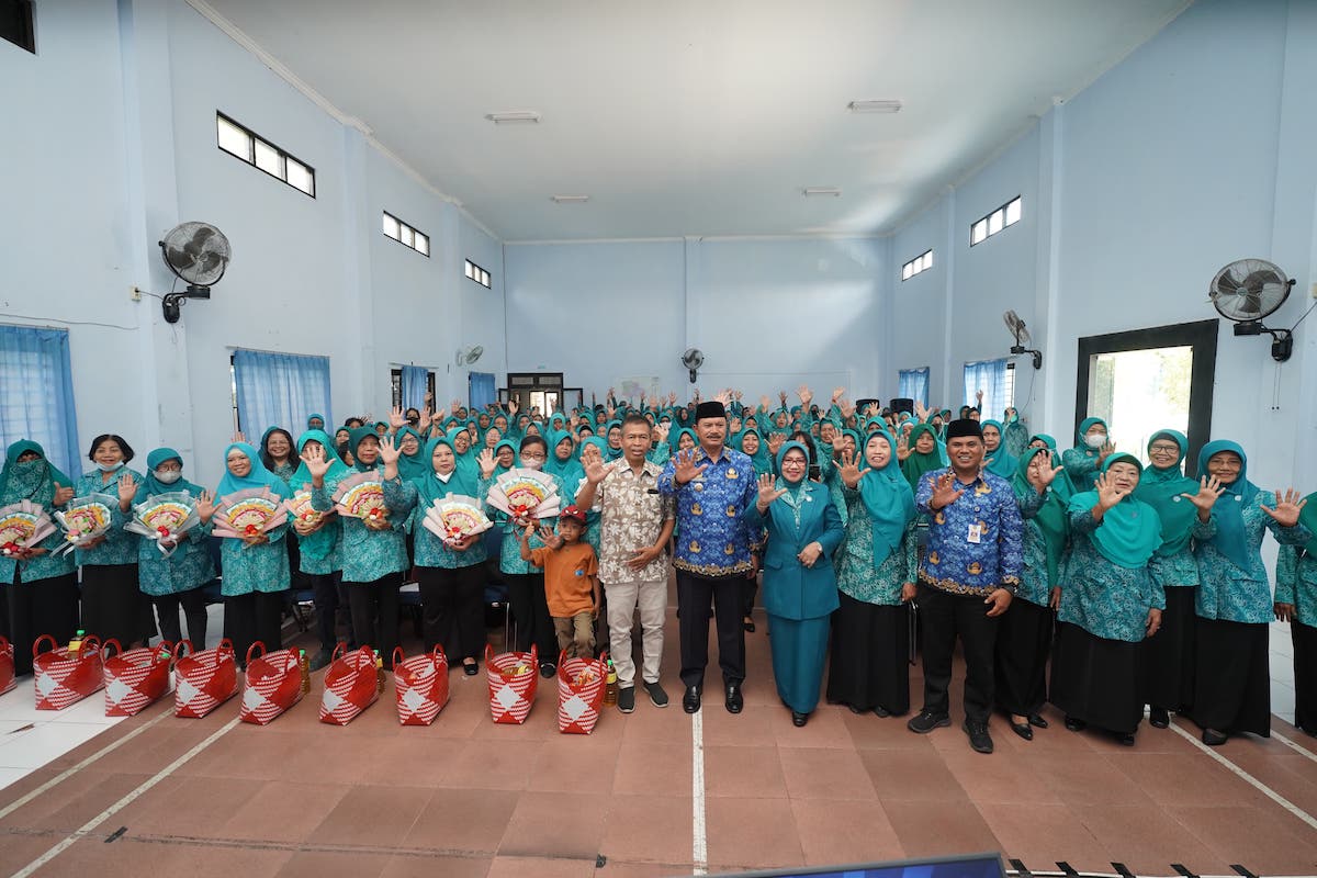 Foto 6 dari 9: Hadiri Pertemuan PKK Oro-oro Ombo, Wali Kota Imbau Jaga Sinergi Dengan Pemkot Madiun