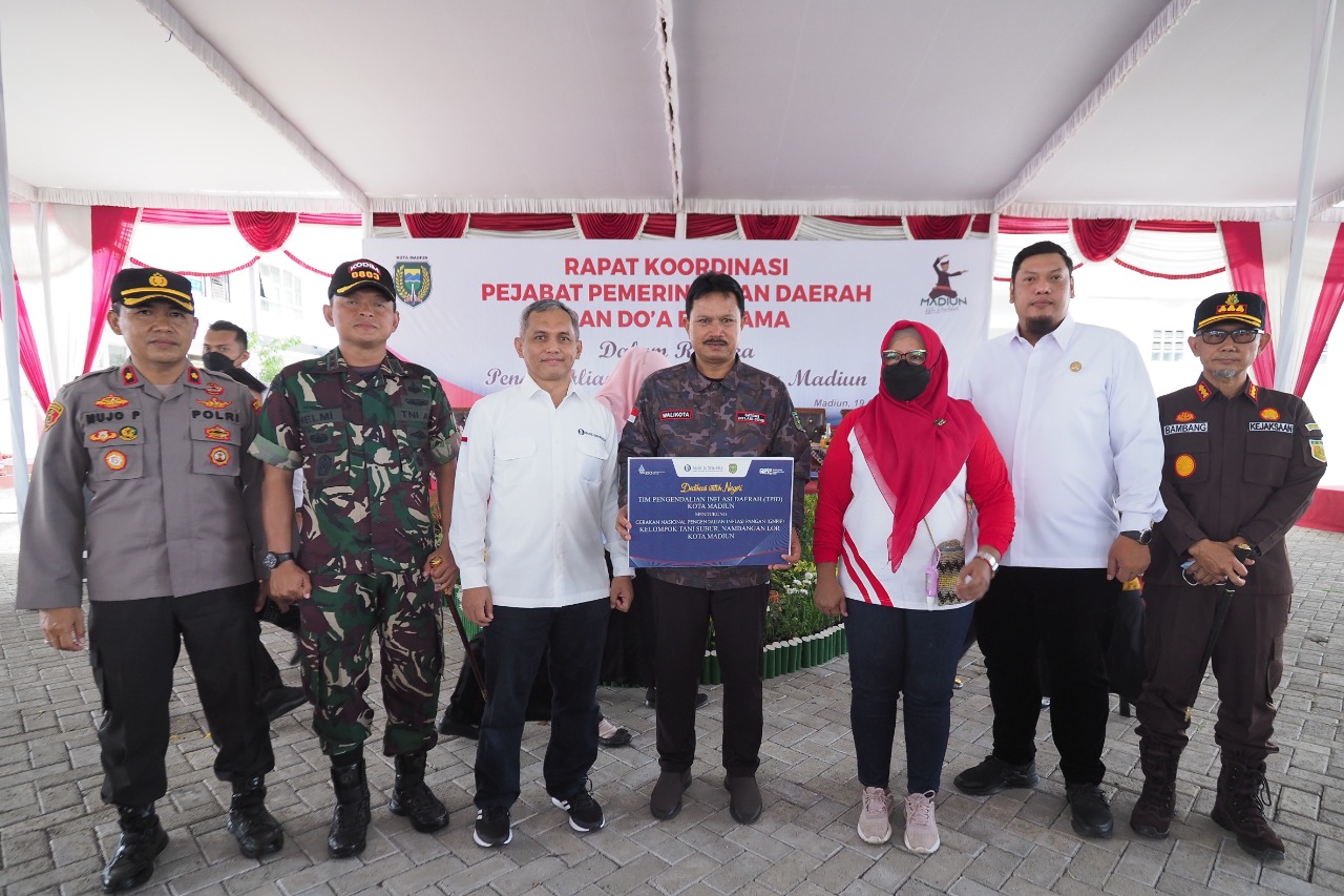Coffee Morning, Wali Kota Tanam Bibit Cabai Hingga Bagi Sembako ke Warga Rusunawa