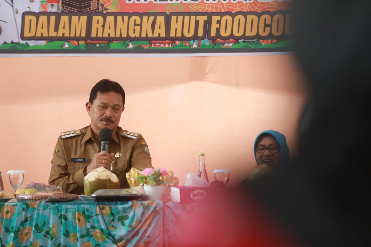 Foto 5 dari 9: Tasyakuran Dua Tahun Foodcourt Pasar Sleko, Wali Kota Pesan Jaga Kerukunan