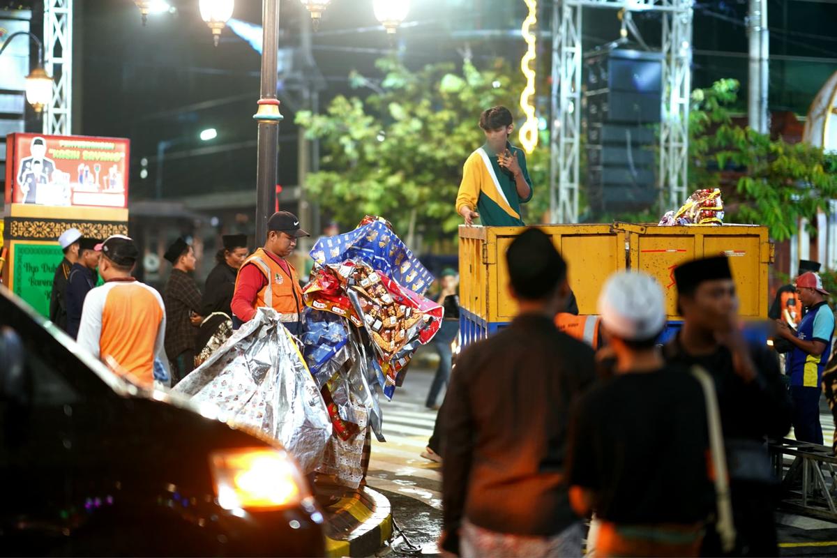 Foto utama berita: Selalu Sigap Jaga Kebersihan Kota Kapanpun Jua