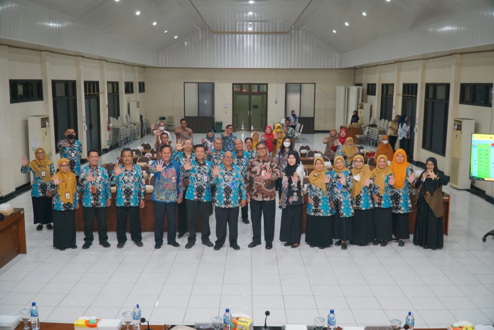 Foto 11 dari 13: Wujudkan Zona Integritas di Lima OPD, Inspektorat Gelar Studi Banding di RSUD dr Soedono