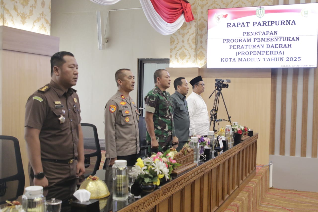 Foto 8 dari 8: Propemperda Resmi Ditetapkan, Pemkot-DPRD  Targetkan Tujuh Raperda Prioritas Tahun Depan