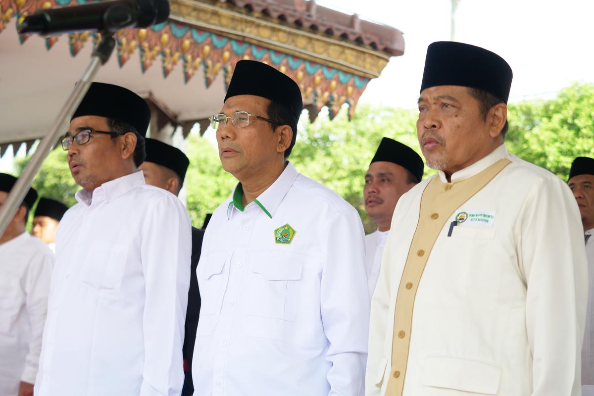 Foto 6 dari 19: Peringati Hari Santri, Pj Wali Kota Harap Santri Tingkatkan Kemandirian dan Lanjutkan Perjuangan