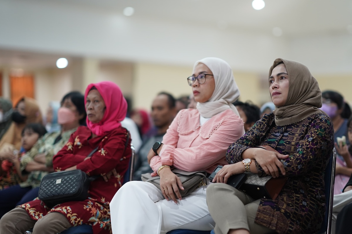 Foto 6 dari 9: Beri Arahan Parenting ke Wali Murid SDN 03 Madiun Lor, Wali Kota: Investasi untuk Pendidikan Jangan Dinilai dengan Uang
