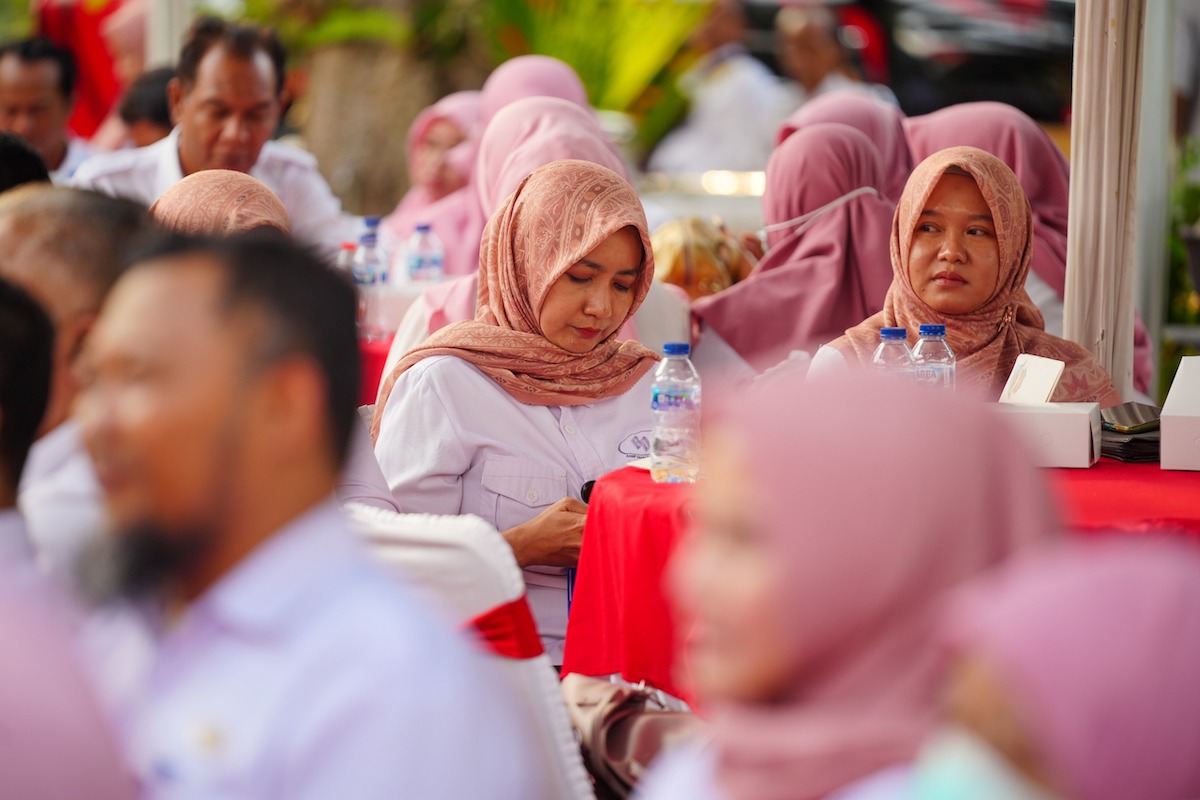 Foto 8 dari 8: Beri Pembinaan Karyawan BUMD, Wali Kota Pesan Jaga Kekompakan Dan Aksi Sosial Untuk Masyarakat