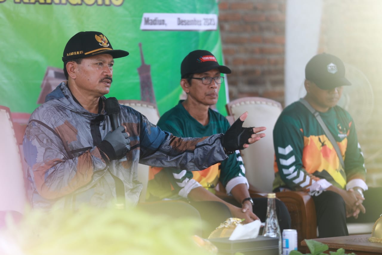 Foto 9 dari 11: Fasilitasi Kegiatan Warga, Wali Kota Resmikan Dua Kampung Tematik Baru