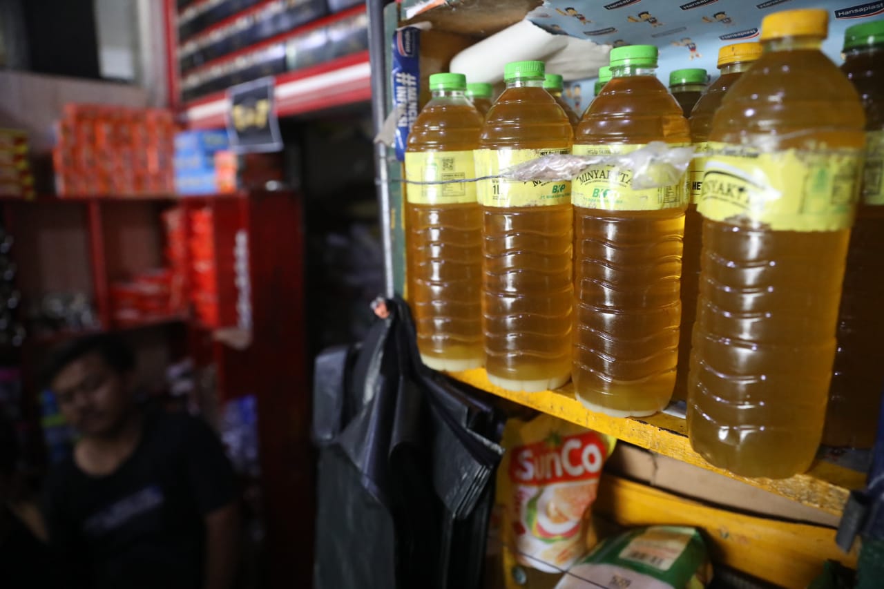 Foto 4 dari 5: Kota Madiun Dijatah 12 Ribu Liter Minyakita, Dinas Perdagangan Segera Salurkan Ke Pedagang