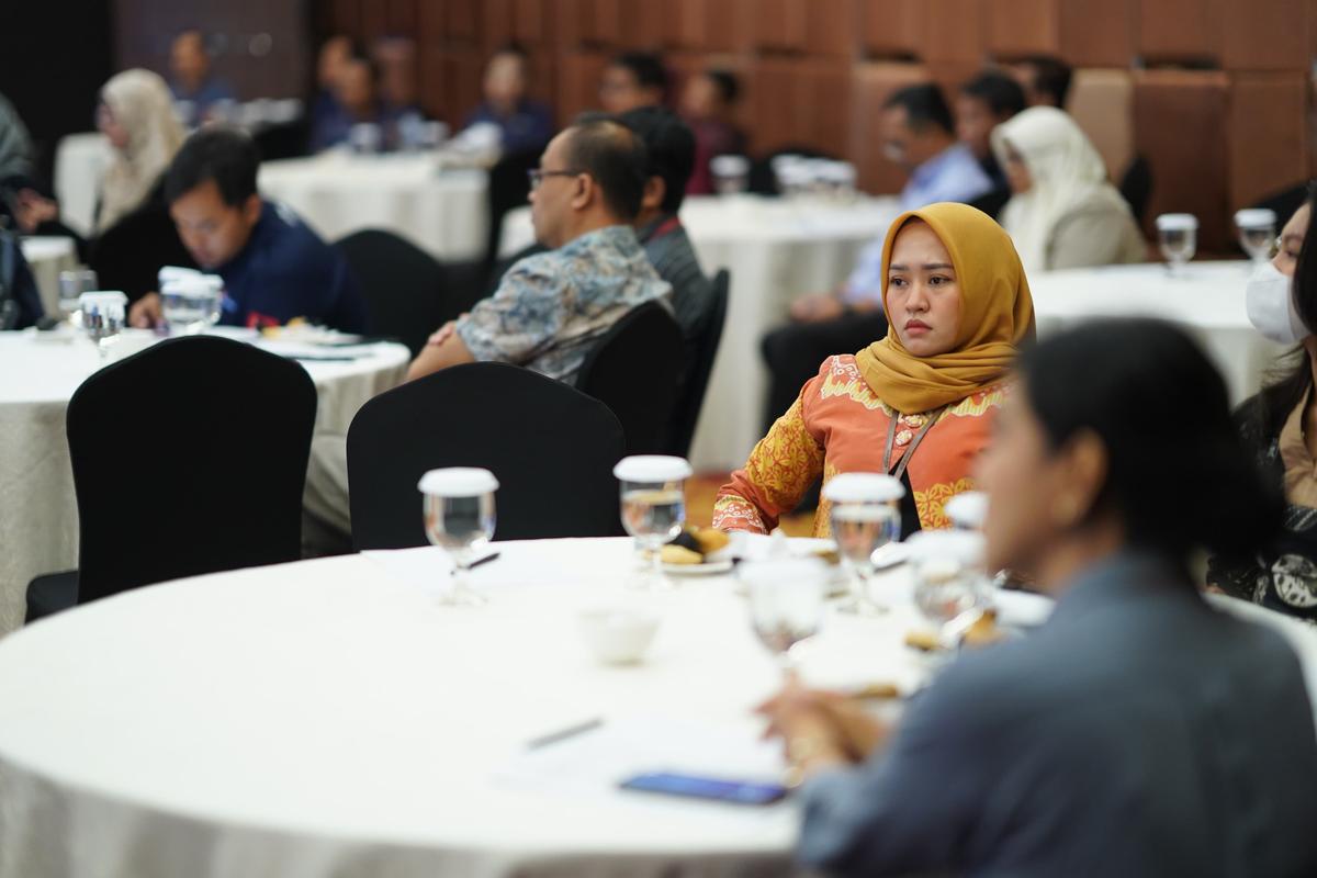 Foto 5 dari 9: Banyak Perusahaan Bantu Pembangunan Lewat CSR, Wali Kota Dr. Maidi Ucapkan Terima Kasih dan Beri Apresiasi
