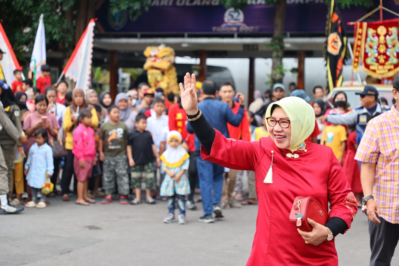 Foto 6 dari 9: Pawai Barongsai Meriahkan Imlek, Wali Kota: Keberagaman Bagian dari Daya Tarik Kota Madiun