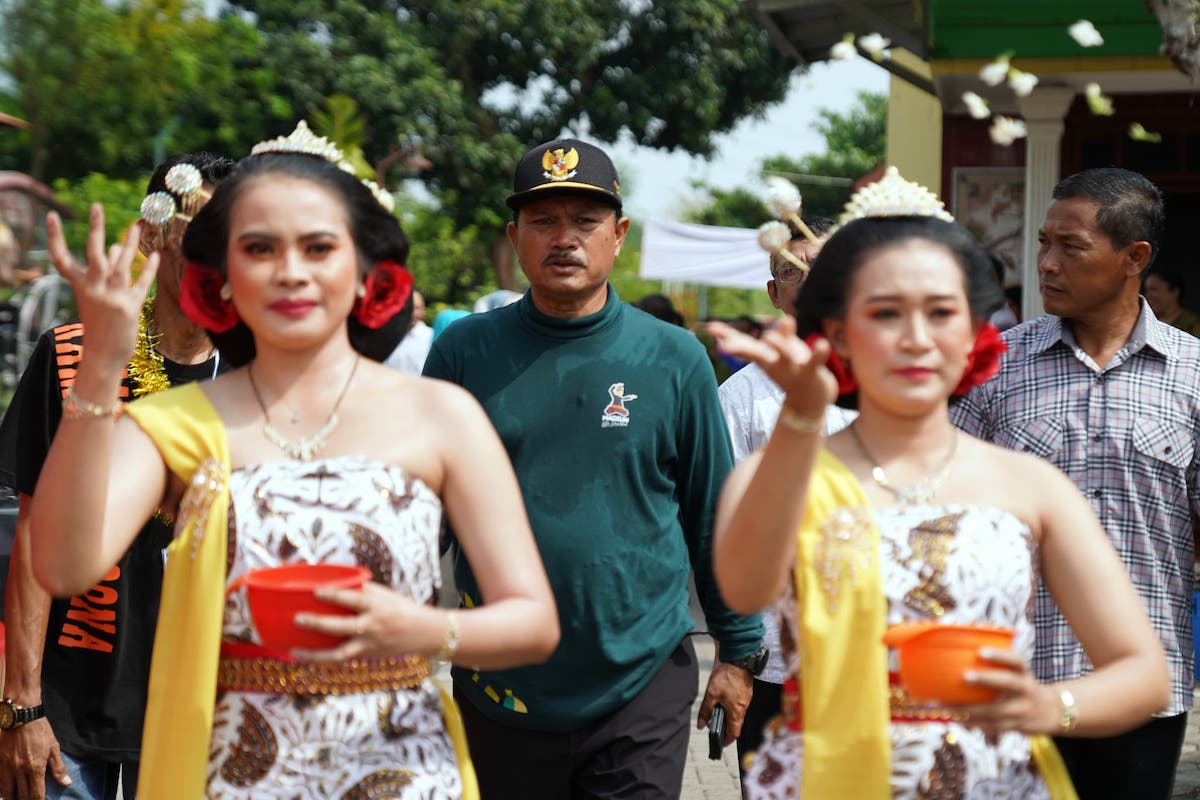 Foto 2 dari 7: Hadiri Festival Akustik Hingga Resmikan Rumah Wingko, Wali Kota Apresiasi Warga Aktif Dukung Pembangunan Kota