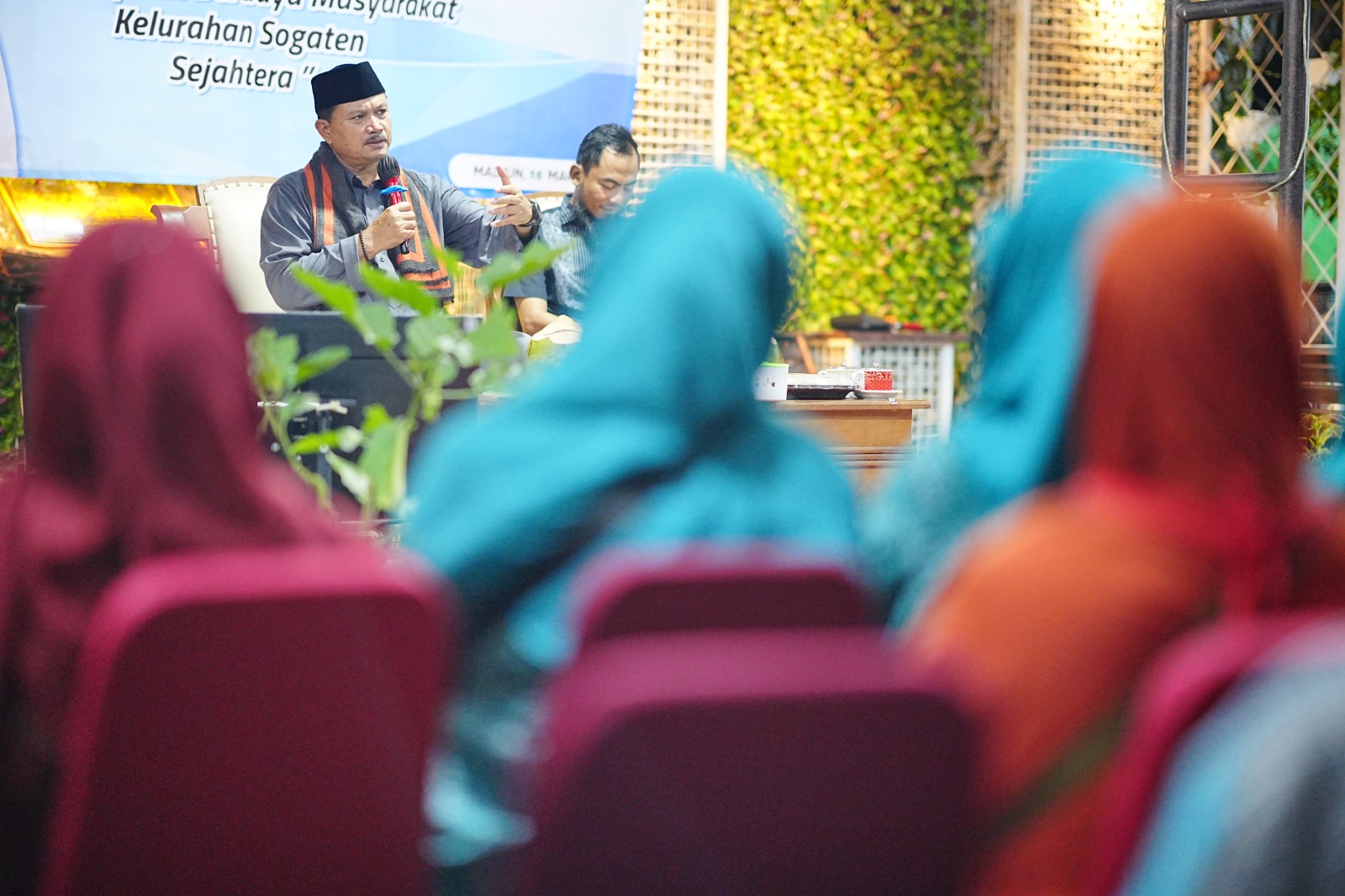 Foto 7 dari 10: Kota Kita di Kelurahan Sogaten, Wali Kota Serap Aspirasi Jelang Ramadan