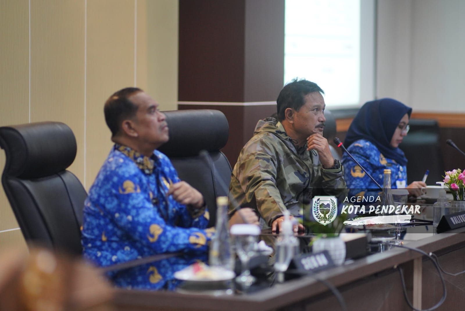 Gelar Pembinaan Pegawai Perumda Aneka Usaha, Wali Kota Evaluasi Program Sembako Murah