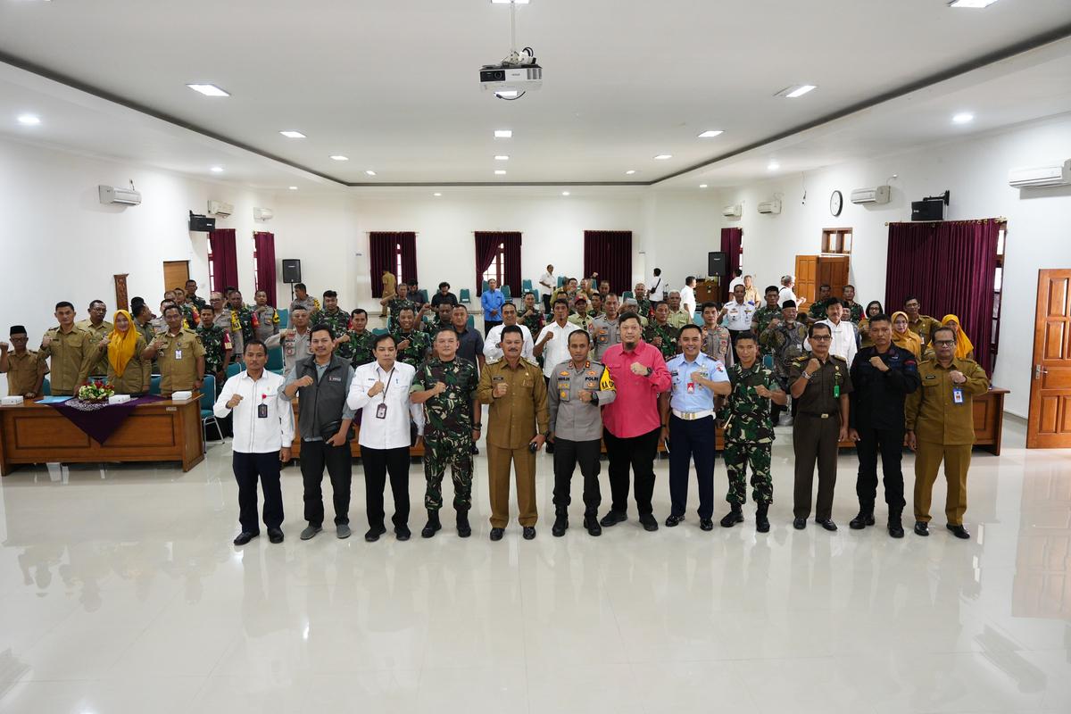 Foto 7 dari 8: Gelar Rakor Bersama Forkopimda, Wali Kota Ajak Pemilih Tak Golput dan Sempurnakan Kekurangan Tahapan Pemilu