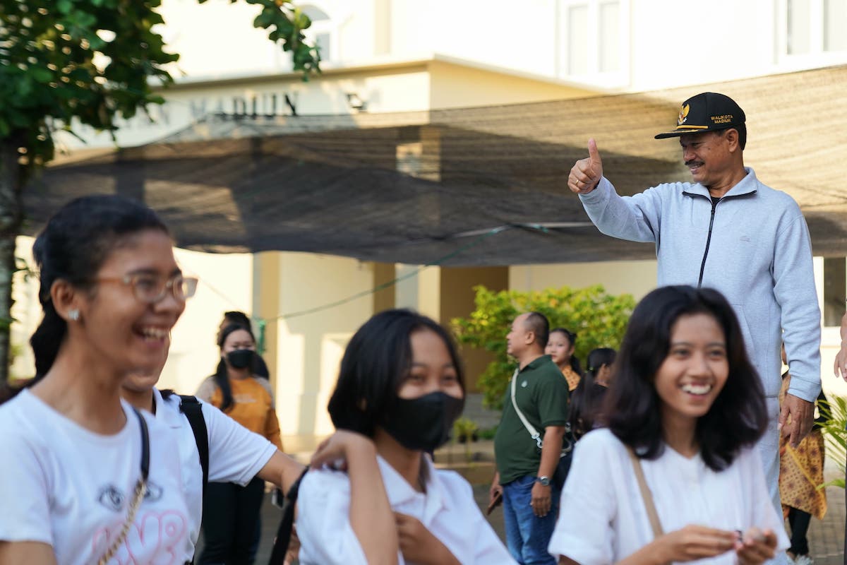 Foto utama berita: Berangkatkan Jalan Santai HUT ke-98 Yayasan Yohannes Gabriel, Wali Kota Sampaikan Apresiasi