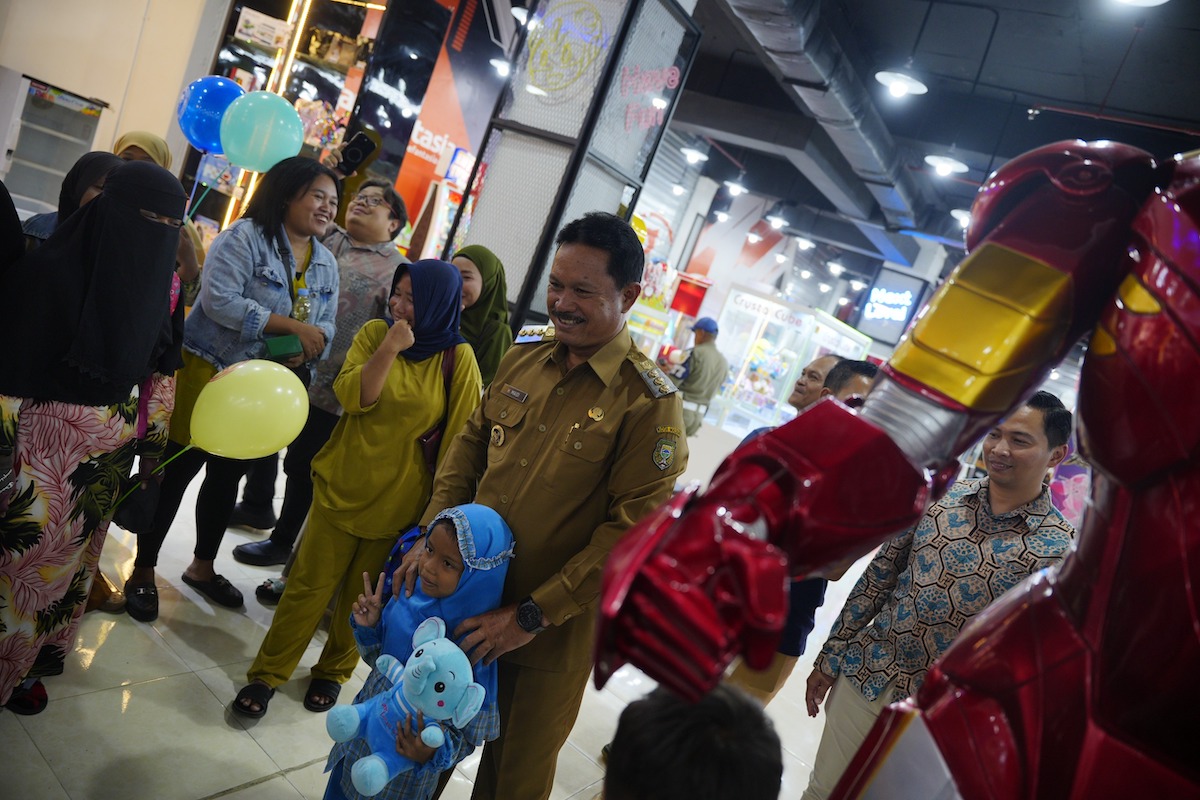 Foto 4 dari 8: Buka Pusat Game Dan Foodcourt Di Plaza Madiun, Wali Kota : Sarana Rekreasi Makin Lengkap