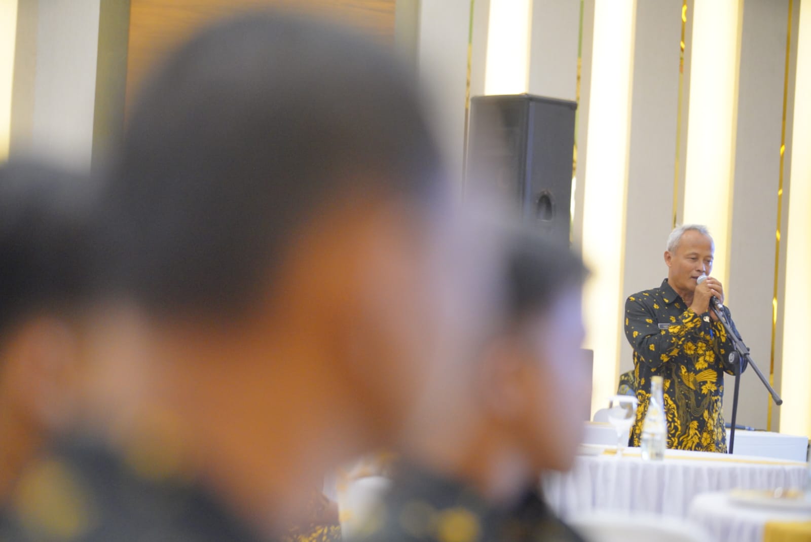 Foto 8 dari 9: Tak Hanya Tingkatkan Kinerja, Wali Kota Juga Tekankan Kejujuran Dalam Bekerja