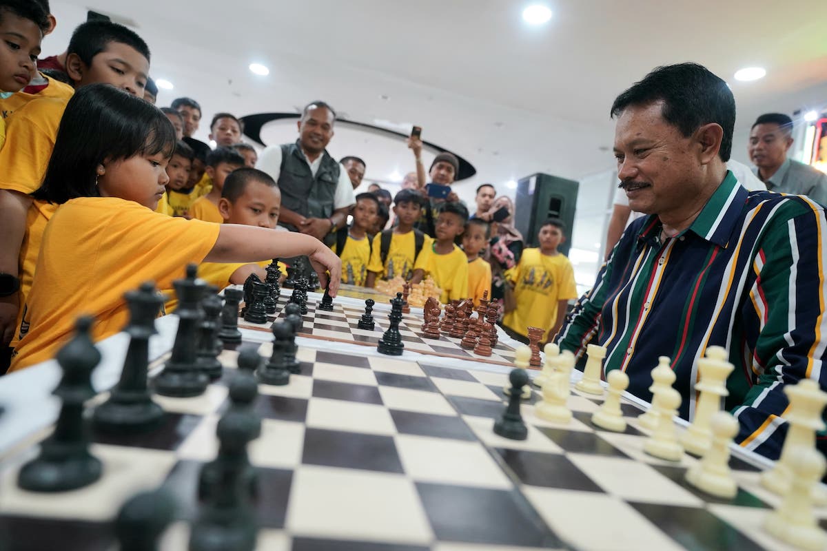 Foto 7 dari 9: Buka Turnamen Catur Cup Kapal Checkmate, Wali Kota Harap Lahirkan Atlet Berprestasi