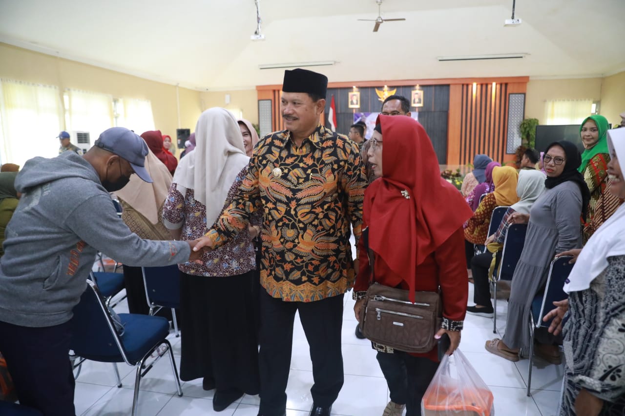 Foto 6 dari 9: Gelar Rakor UMKM di Kecamatan Taman, Wali Kota Harap Sesama Pelaku UMKM Rukun dan Tingkatkan Kualitas Produk