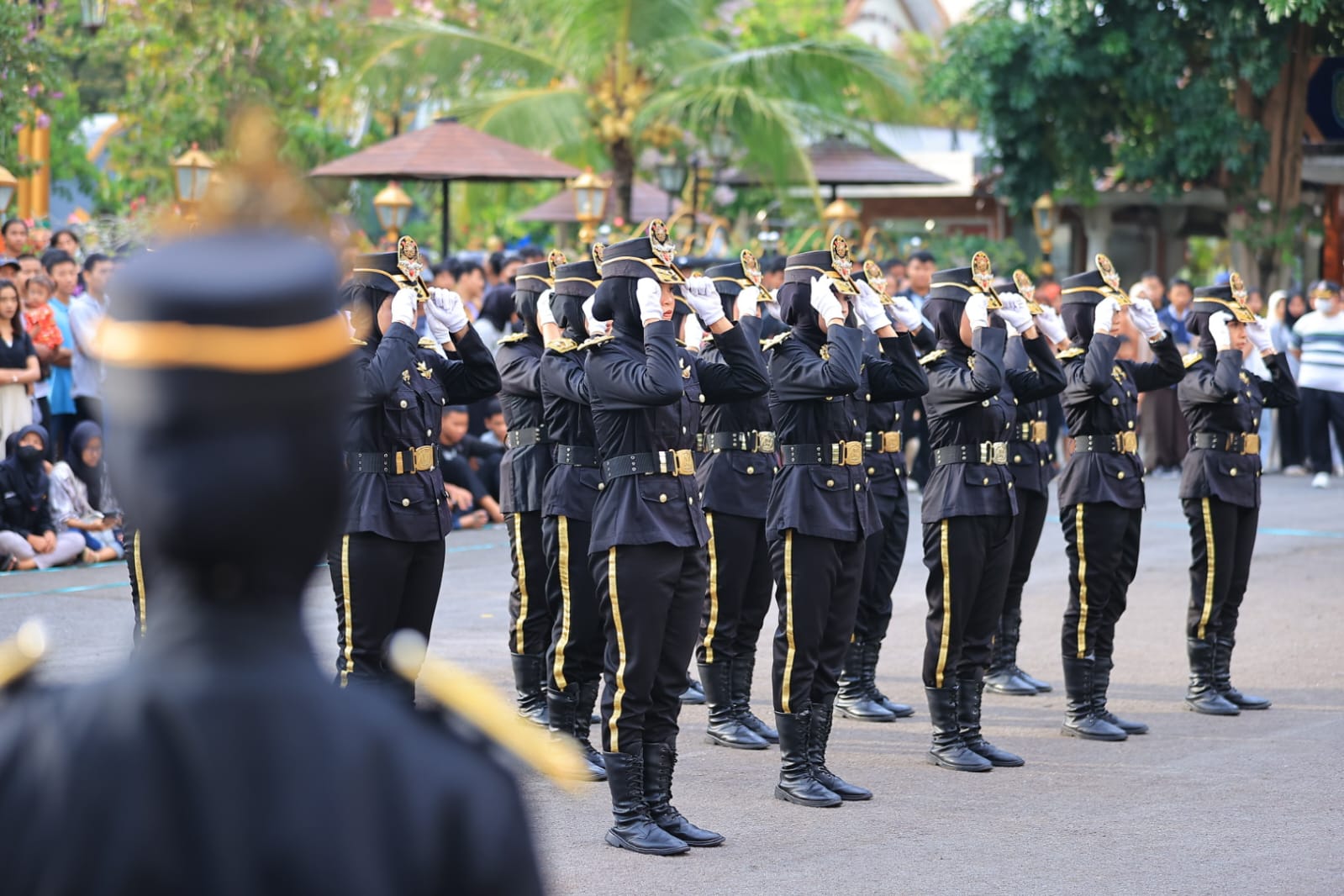 Foto 8 dari 8: SMPN 12 dan SMKN 2 Buka Parade Senja Edisi 2024, Wali Kota: Kreatifitas Anak-anak Jangan Dihentikan