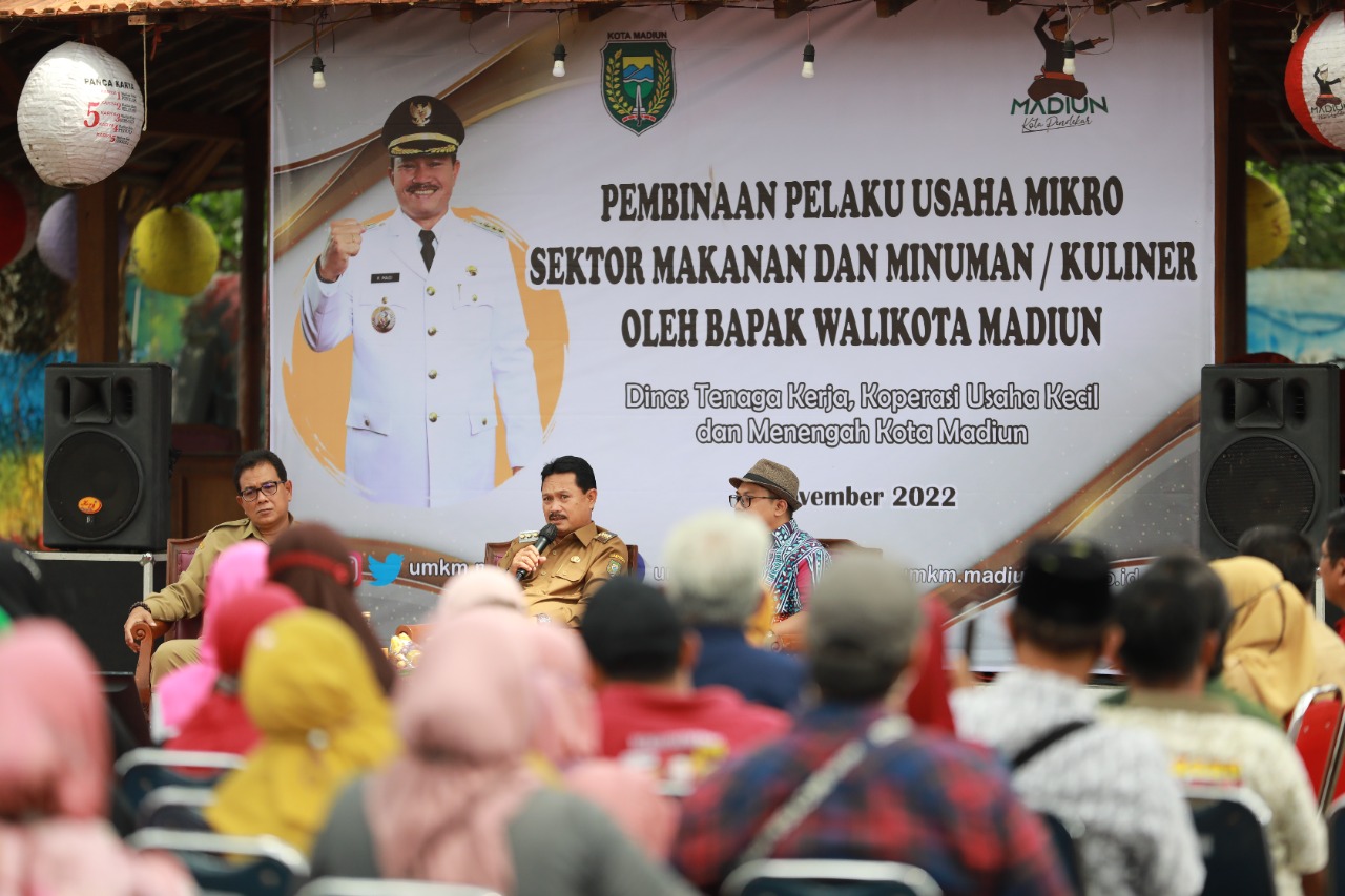 Foto 6 dari 9: Beri Pembinaan UMKM Kuliner, Wali Kota Pesan Tingkatkan Kualitas