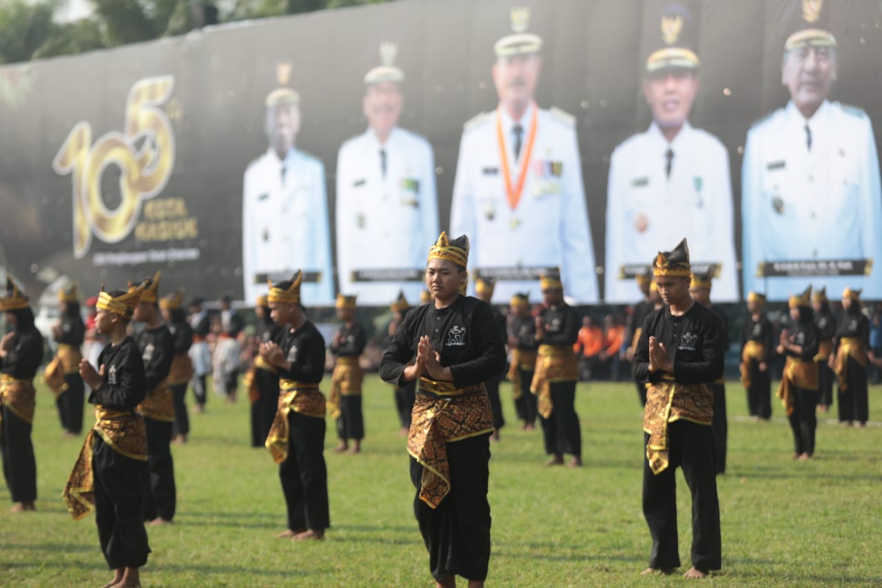Foto 6 dari 10: Upacara Hari Jadi ke-105, Wali Kota: Kita Wujudkan Kota Madiun Maju Mendunia