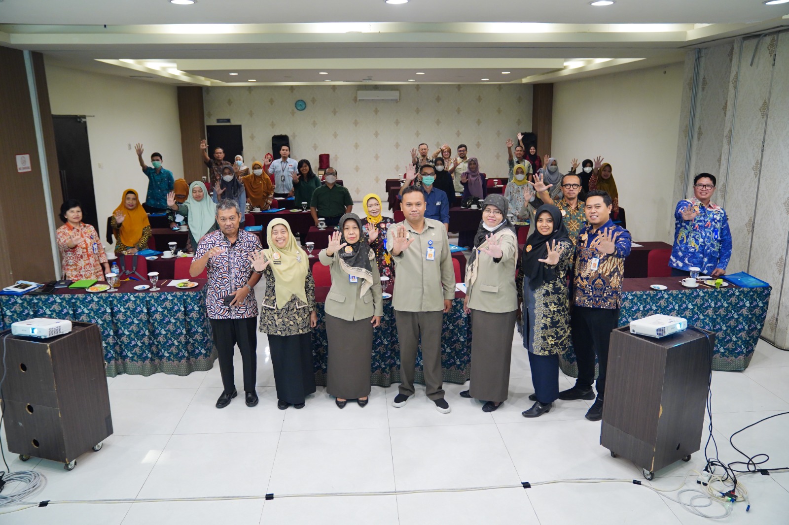 Foto 9 dari 10: Komitmen Tingkatkan Pelayanan Kepada Masyarakat, DPMPTSP Gelar Forum Konsultasi Publik
