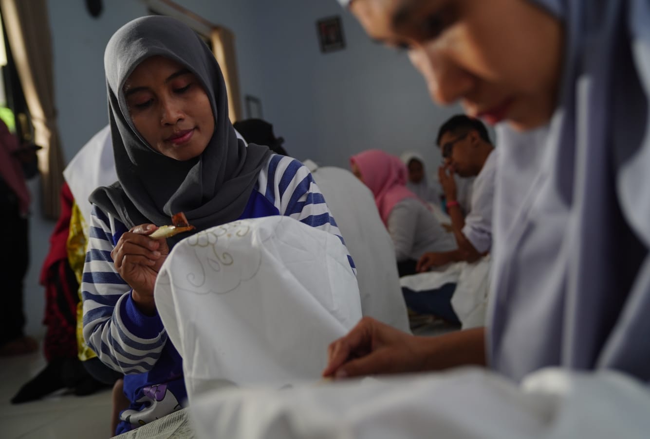 Foto 3 dari 7: Bekali Keterampilan dan Kemandirian Disabilitas, Dinsos Gelar Pelatihan Membatik