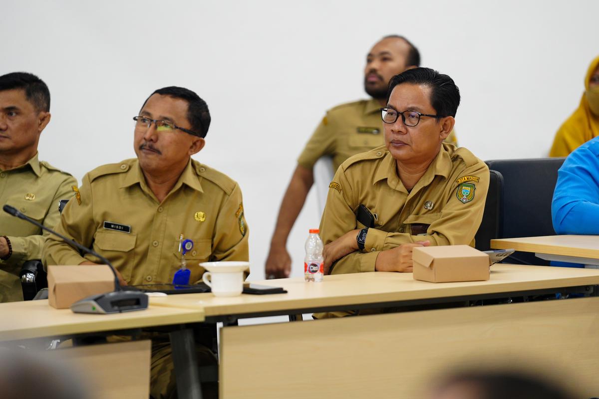 Foto 3 dari 7: Ikuti Asistensi dengan Kemendagri, Pj Wali Kota Siap Laporkan Hasil Kerja Triwulan Kedua