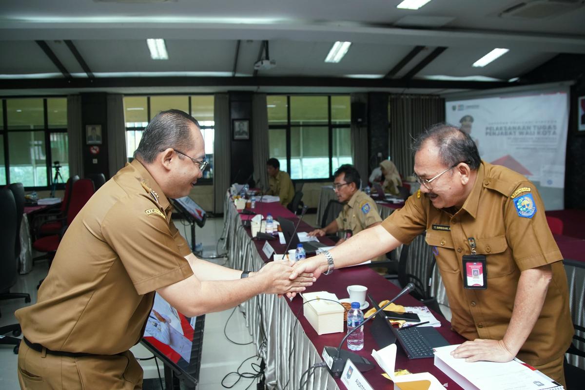 Foto 9 dari 11: Enam Bulan Menjabat Di Kota Madiun, Pj Wali Kota Paparkan Pertanggungjawaban Triwulan II Ke Kemendagri