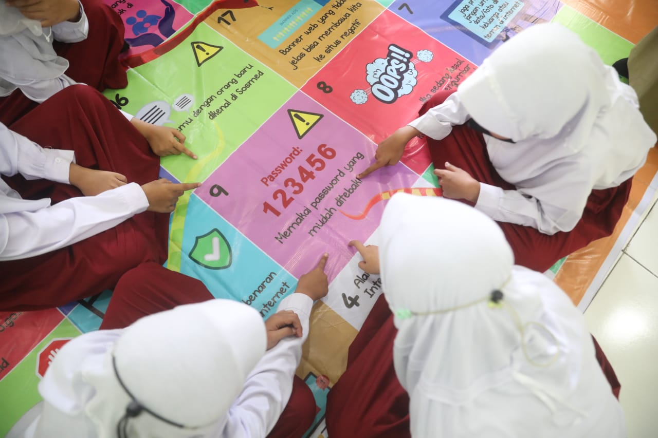Foto utama berita: Beri Literasi Digital, Diskominfo Kota Madiun Gandeng RTIK Gelar Pelatihan Sinebar